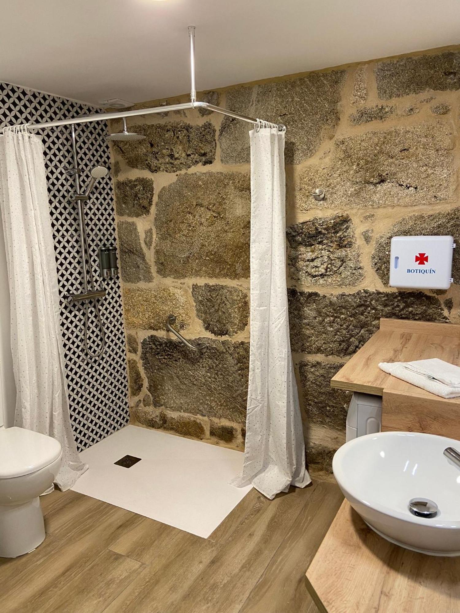 Reginita Apartamentos Arbo Værelse billede