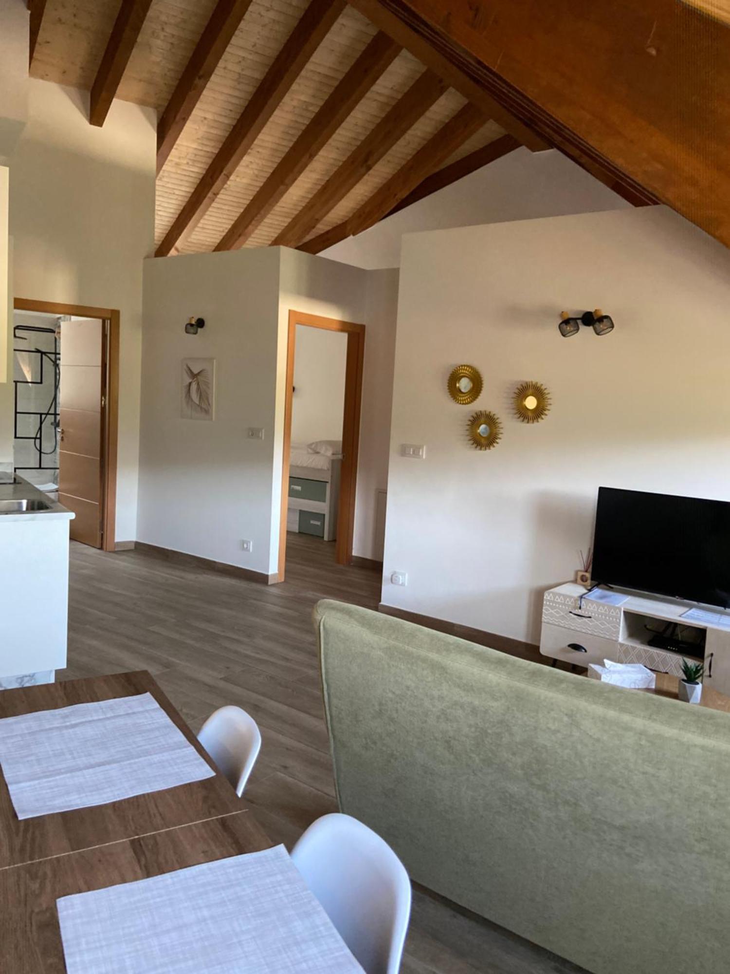 Reginita Apartamentos Arbo Eksteriør billede